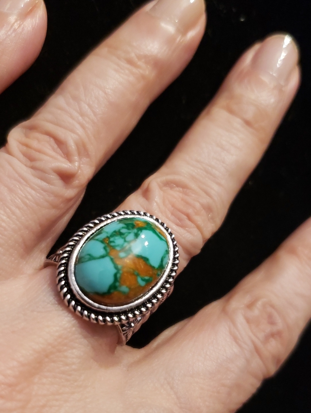 NWOT Retro inspired, Southwestern silver tone Turquoise Style Ring, Sz 8